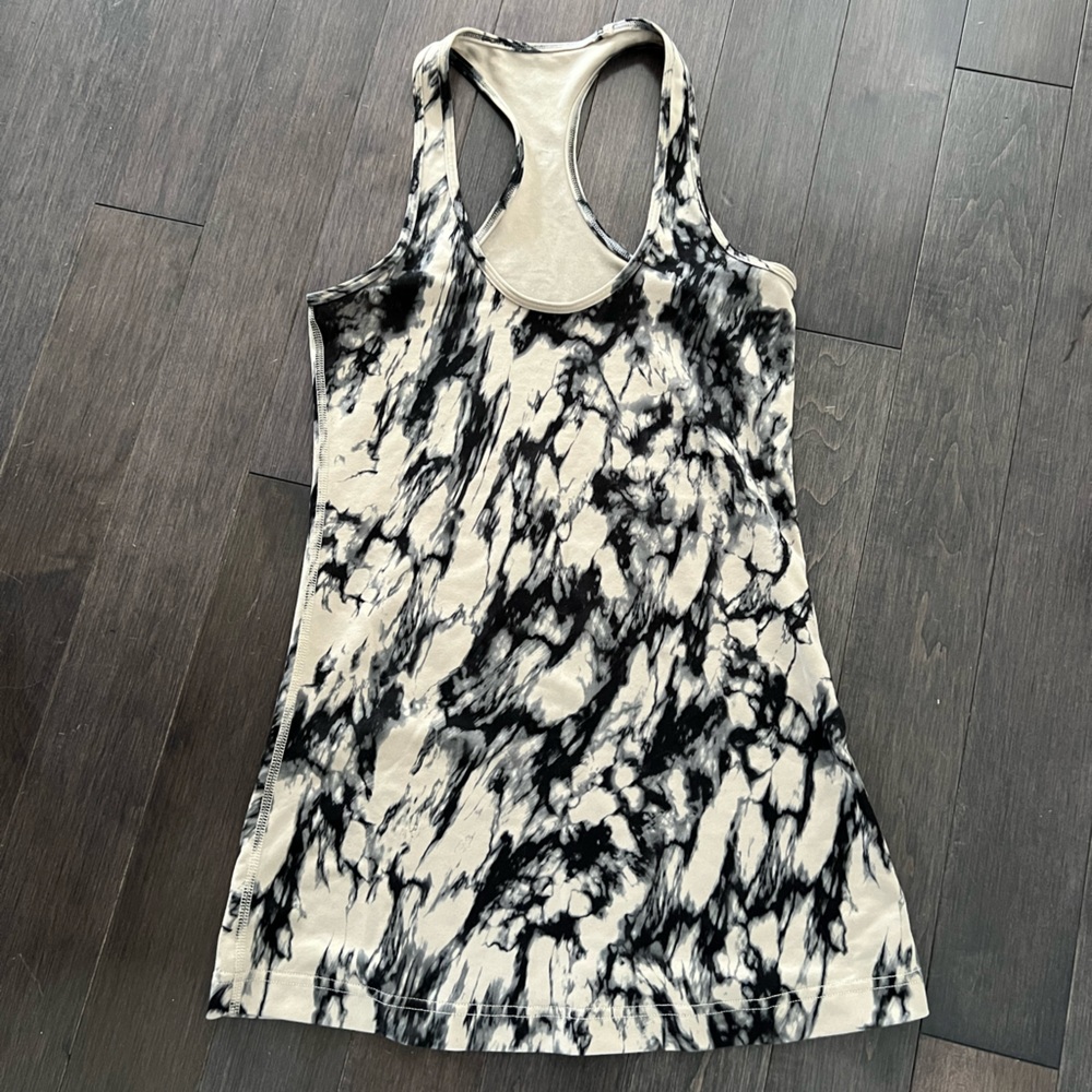 Lululemon size 6 wunder under racerback tank, gently used